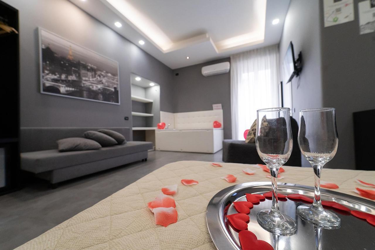 Royal House Napoli Centro, By Clapa Group Hotel Exterior photo