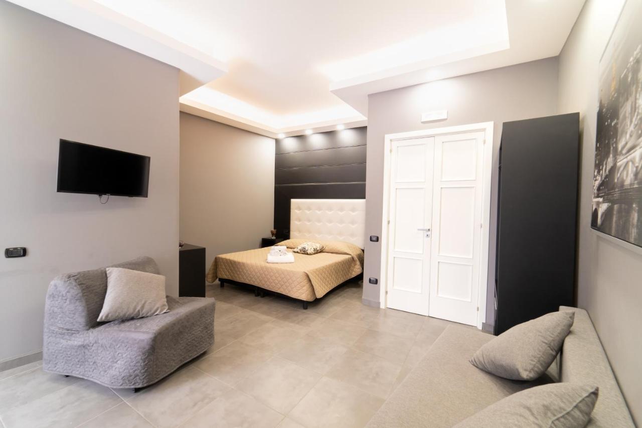 Royal House Napoli Centro, By Clapa Group Hotel Exterior photo